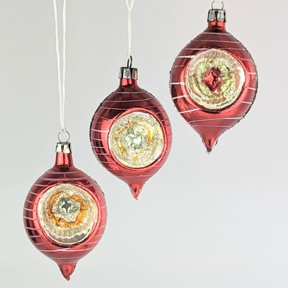 Set of 3 Vtg 1950s Red Orange Reflector Teardrop Ornaments Concave Indent Shiny - Picture 1 of 9